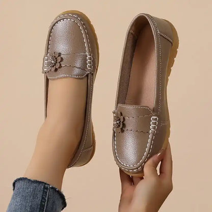 Women's soft sole comfortable leather shoes